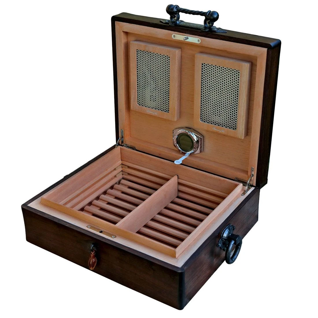 Brizard & Co Hacienda Airflow Solid Wood Humidor - Holds 75 Cigars 6 Brizard & Co Hacienda Airflow Solid Wood Humidor - Holds 75 Cigars - Image 4