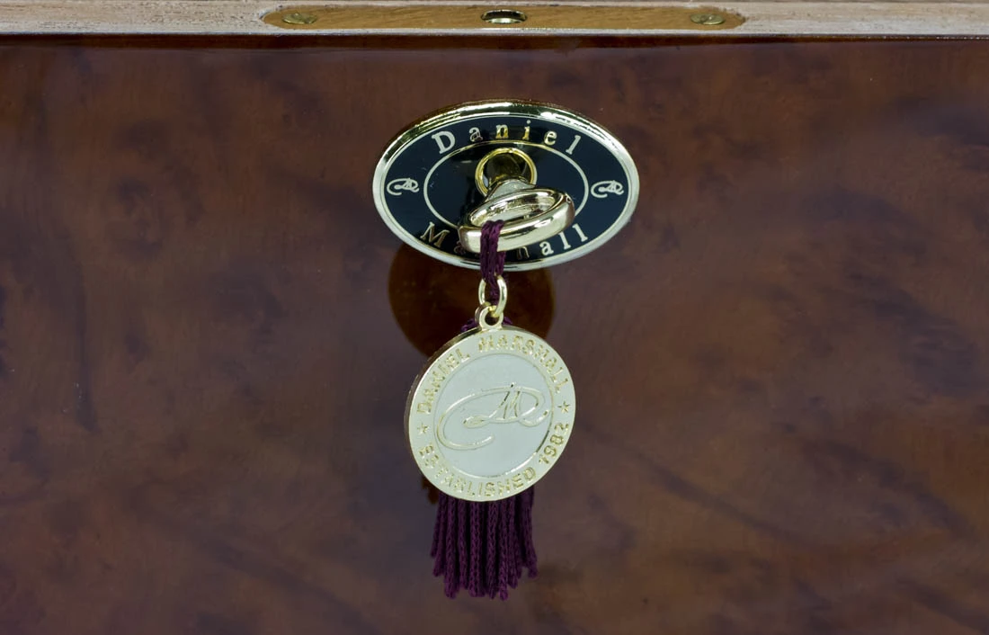 Daniel Marshall Burl Humidor - 100 Cigars 6 Daniel Marshall Burl Humidor - 100 Cigars - Image 4