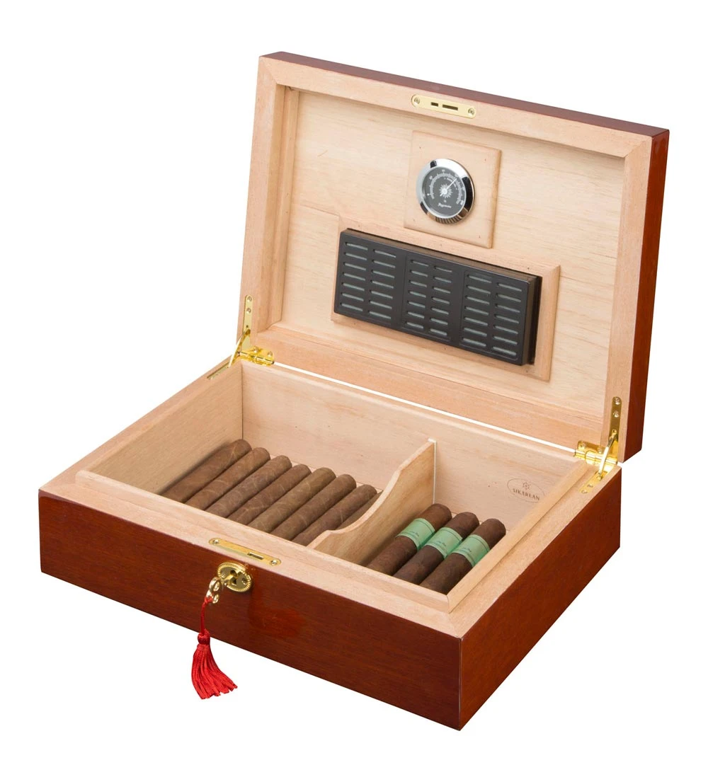 Laquered Finish Cigar Humidor - Holds 60 To 80 Cigars 6 Laquered Finish Cigar Humidor - Holds 60 To 80 Cigars - Image 4