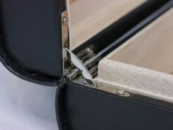 Leather Madrid Travel Humidor With Embedded Digital Hygrometer