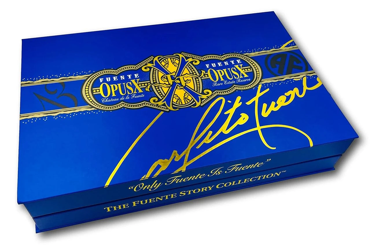 "The Fuente Story Collection" Opus X Blue Crystal Ashtray 4 "The Fuente Story Collection" Opus X Blue Crystal Ashtray - Image 2