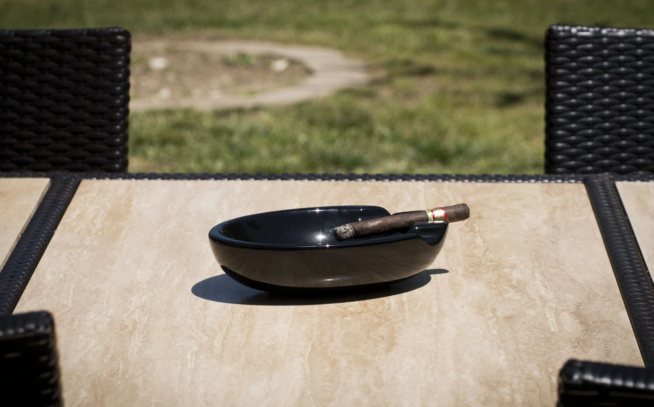 Visol Bradford Black Ceramic Cigar Ashtray For Patio Use 4 Visol Bradford Black Ceramic Cigar Ashtray For Patio Use - Image 2