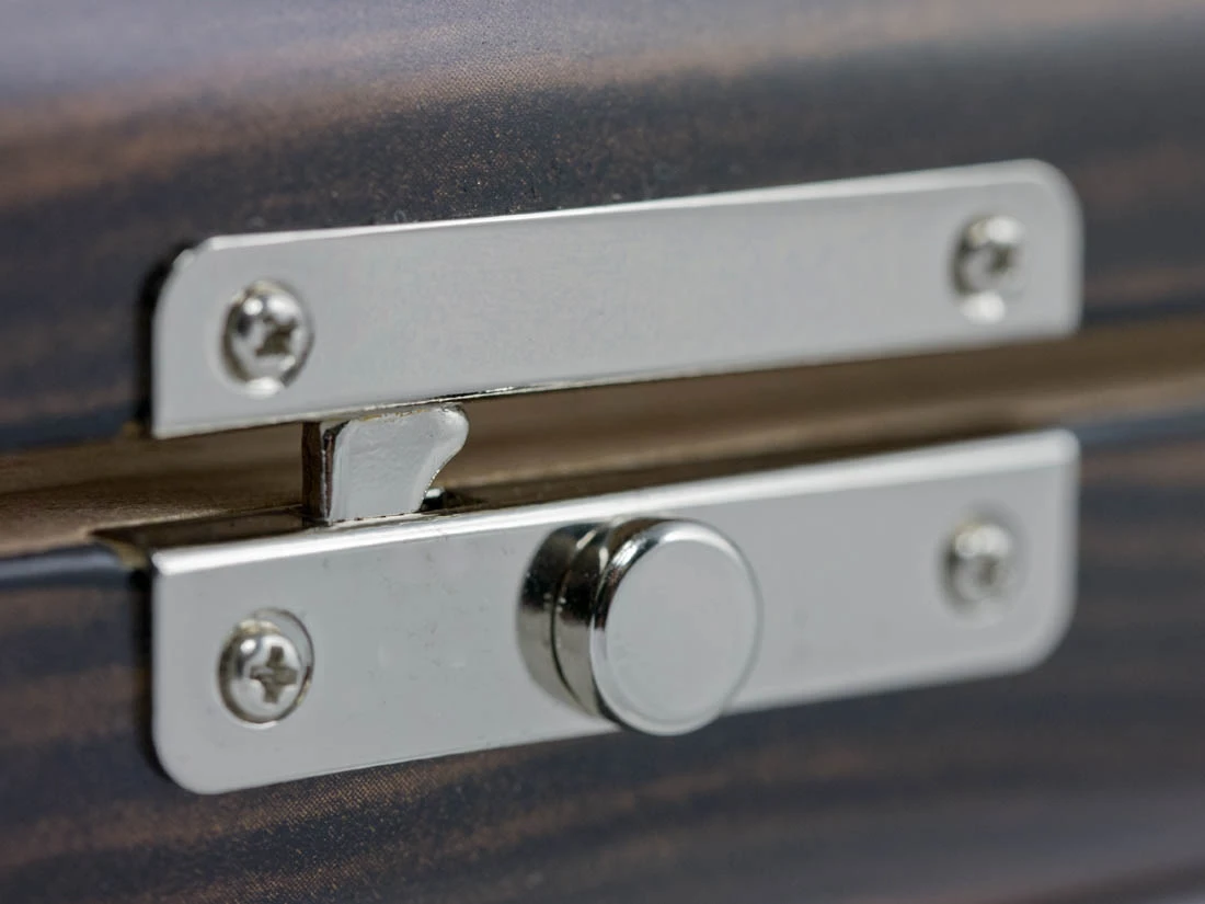 Visol Timber Ebony Wood Travel Cigar Humidor With Humidifier 6 Visol Timber Ebony Wood Travel Cigar Humidor With Humidifier - Image 4